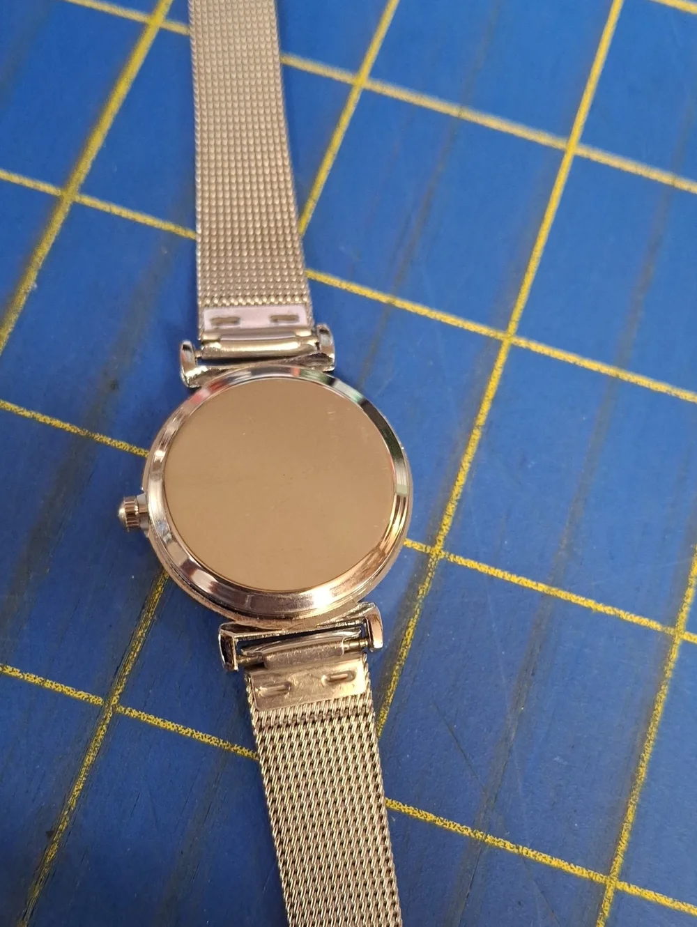 Black Face Silver Tone 8